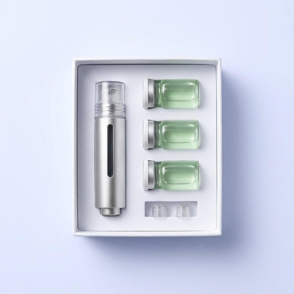 What's in the box: the Folliva applicator, three serum vials and spare sterile micro-needle heads in their tray